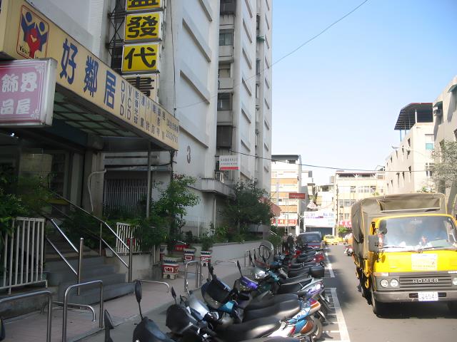 台北拍賣大樓-3