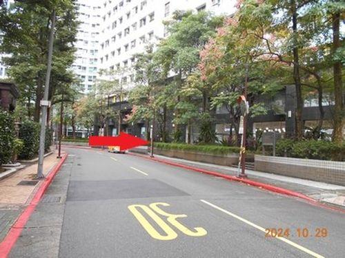 台北信義區法拍大樓-6