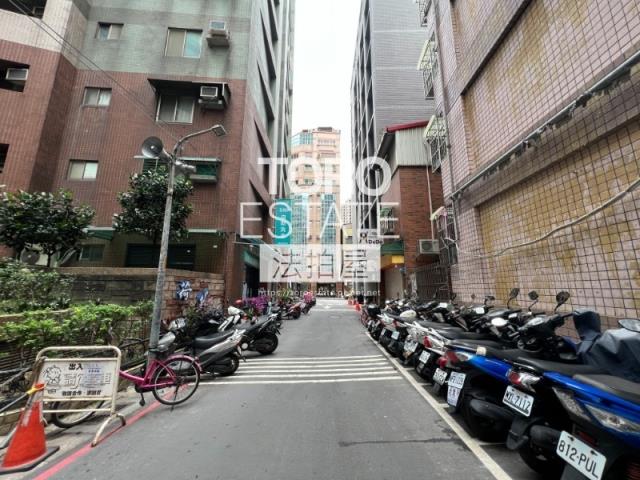 三重法拍大樓-5