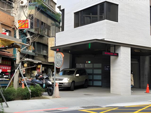台北中正區法拍大樓-3