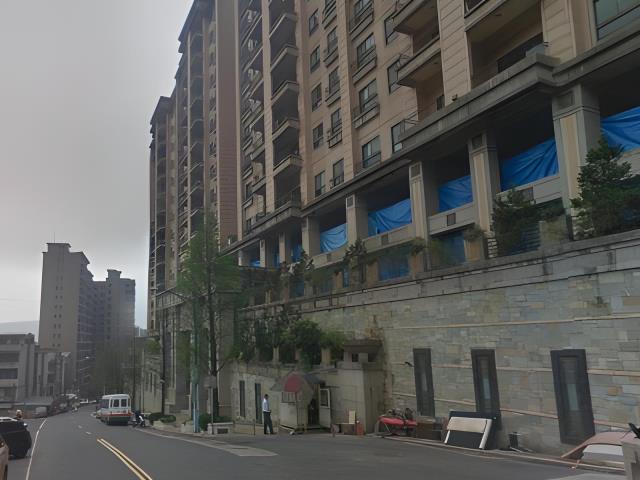 基隆暖暖大樓法拍-5