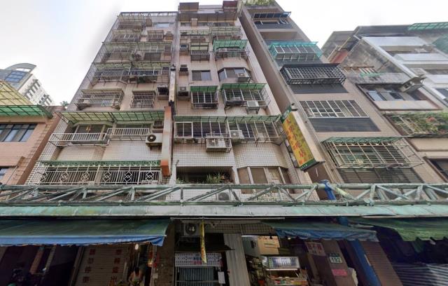 新店區法拍屋新店路電梯住辦優室法拍林小陽