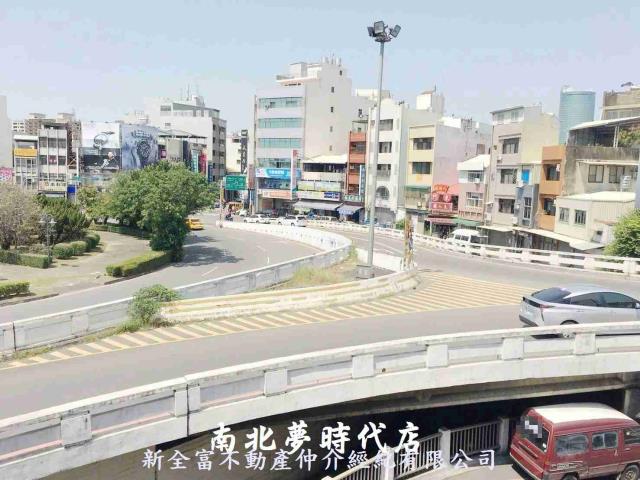 台南東區透天-8