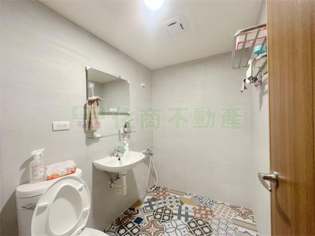 楠梓華廈-8