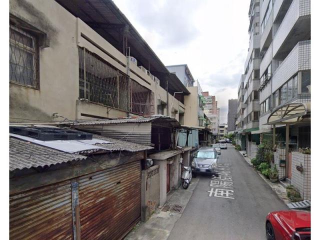 台中南區透天法拍-2