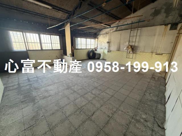 高雄三民區店面-11