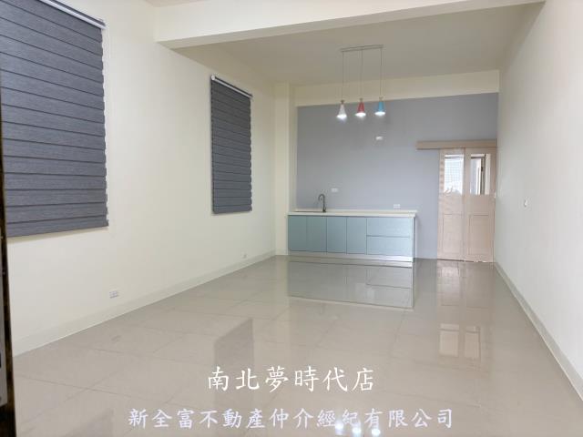靜巷全新整理亮透天