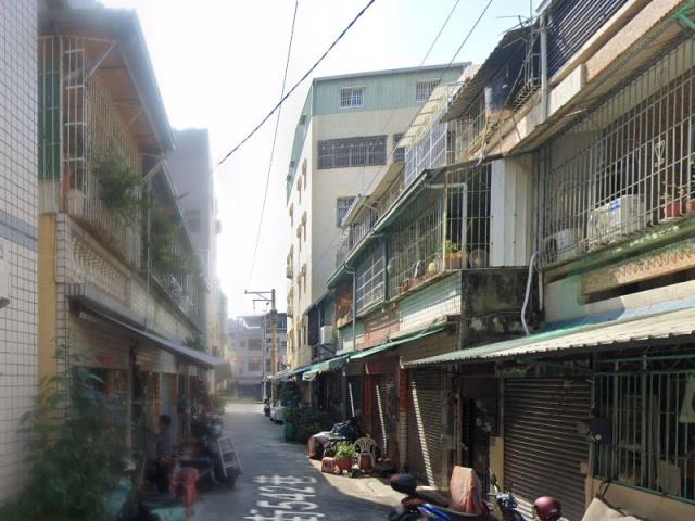 高雄楠梓透天法拍-2
