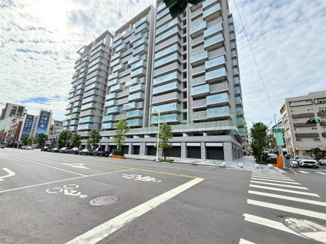 信義國小捷運全新2房平車