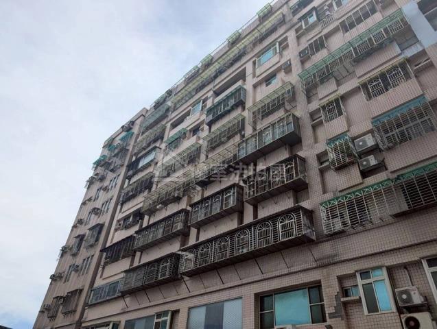 三重法拍屋頭前國小電梯華廈法拍好丘0906901097
