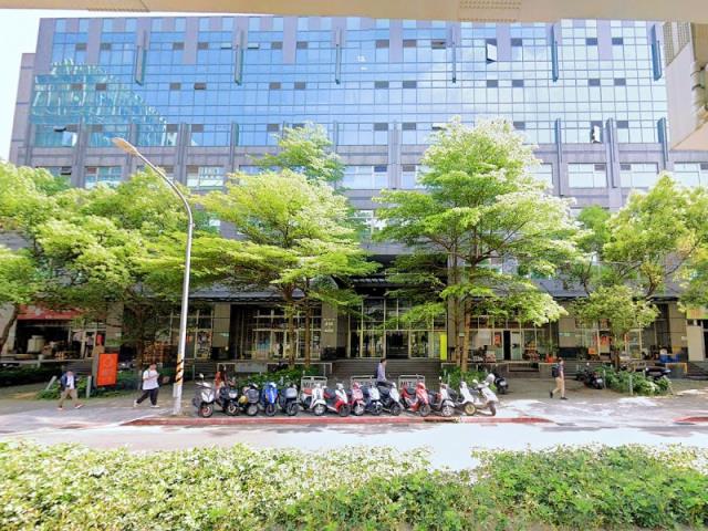 新北中和華廈法拍-1
