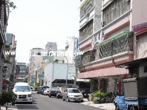 台南東區法拍華廈-1