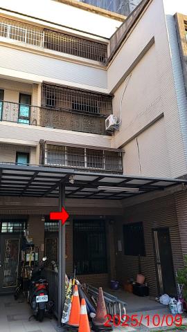 高雄楠梓法拍透天-2