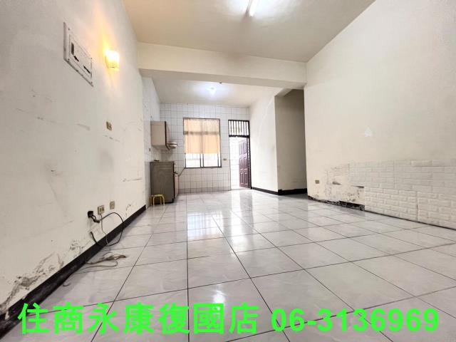 夢時代平實商圈三房平車