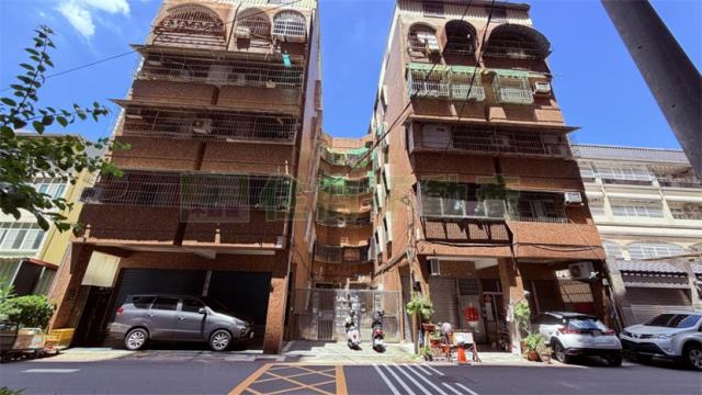 興楠路商圈公寓三樓