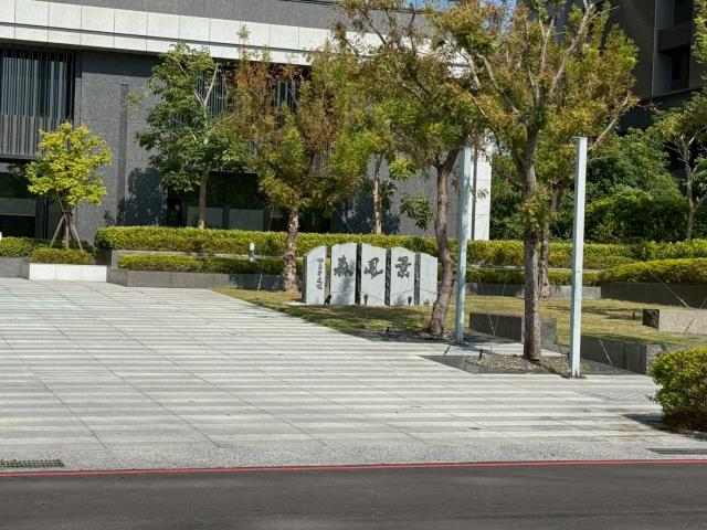 高雄橋頭法拍大樓-4