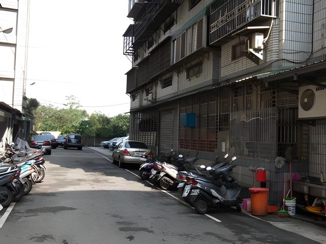 新北三峽法拍華廈-1