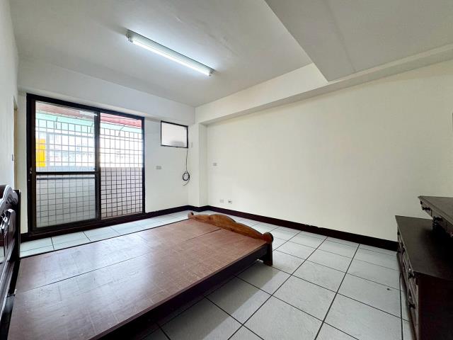 台中西屯華廈-4