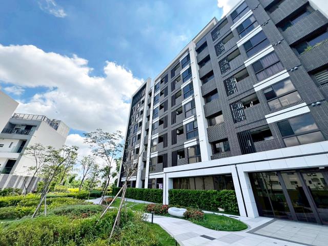 龍井區華廈全新未住精裝修青空蔚來