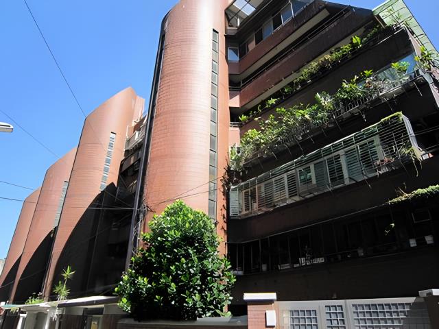 松山區南京東路五段芝蘭名廈住家大樓
