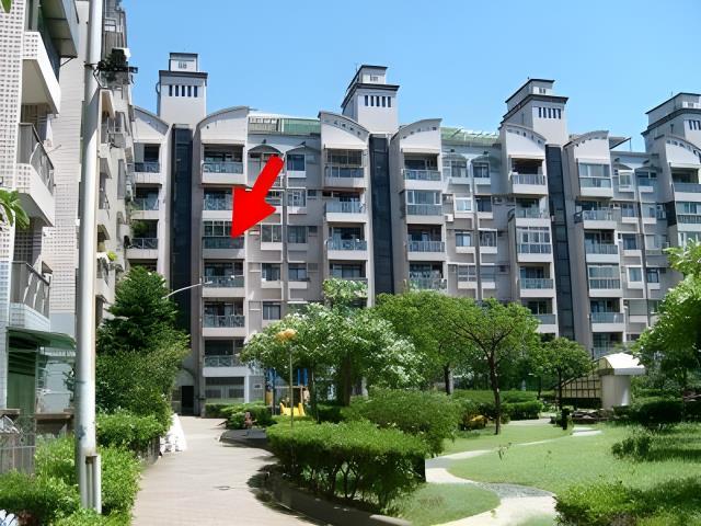 龜山法拍華廈-2