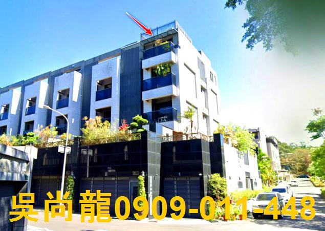 高雄市小港區孔宅三路56巷2號法拍代標孔宅綠園邊間車庫別墅