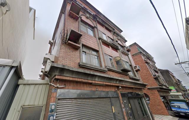 竹北市法拍屋白地街透天優室法拍林小陽