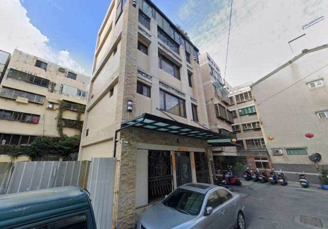 北屯區法拍屋國豐街電梯美透天室法拍林小陽
