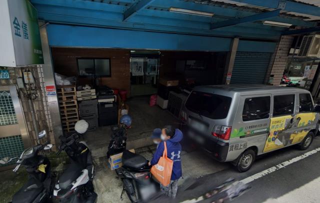 樹林區法拍屋國凱街萬代福店辦住優室法拍林小陽