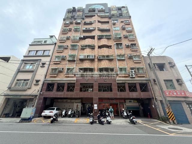 新竹法拍屋市長家華廈香山國小法拍好丘0906901097