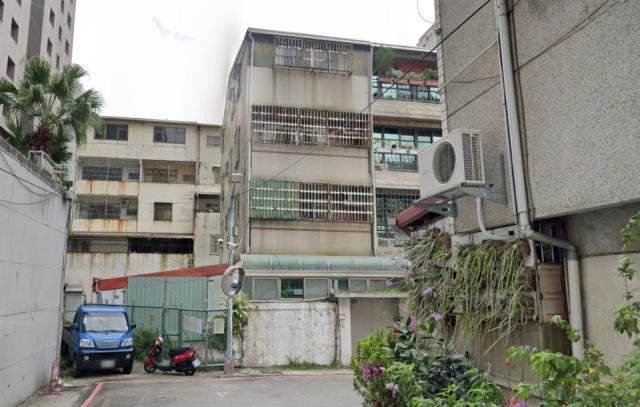 西區法拍屋精誠十五街商圈透天厝優室法拍林小陽