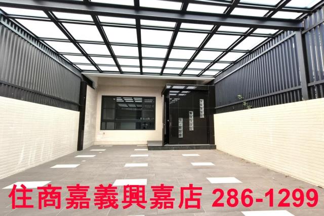 雙車庫電梯別墅