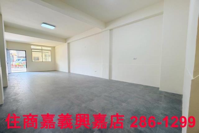高鐵旁透天