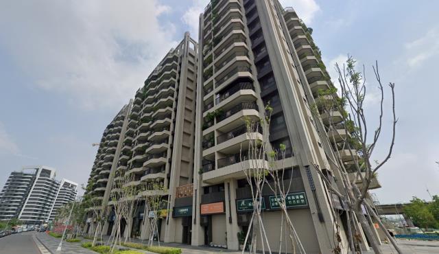 高雄鳳山大樓拍賣-6