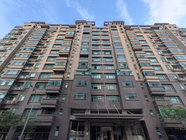 竹北市法拍屋莊敬三路昌益蔚藍海優室法拍林小陽