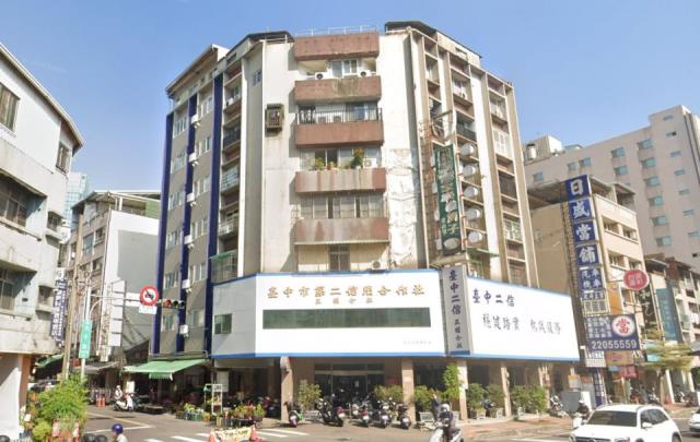 北區法拍屋太平路華廈優室法拍林小陽