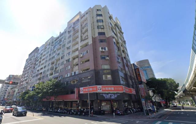 西屯區法拍屋寧夏路俊國京華優室法拍林小陽