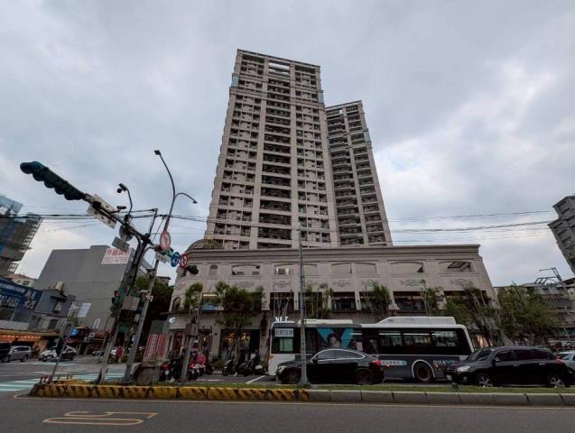 新莊法拍屋新莊站至善元C8棟法拍好丘0906901097