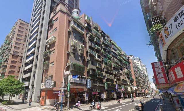 新北新莊法拍華廈-1