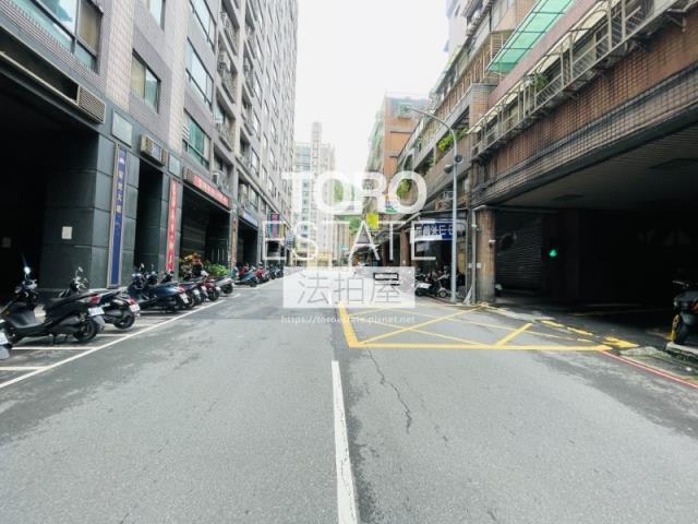 新北新莊拍賣店面-7