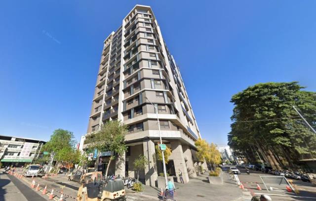東區法拍屋東英路親家景一方優室法拍林小陽