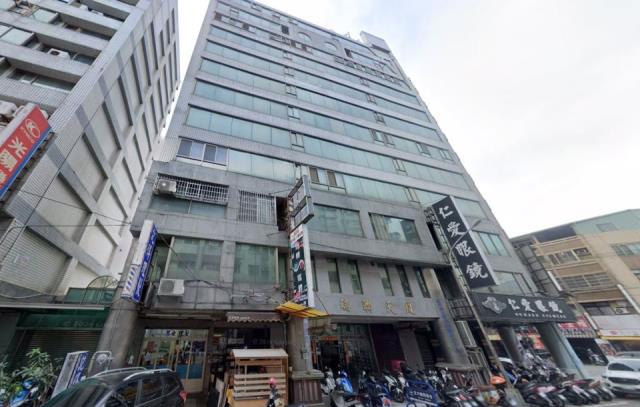 北屯區法拍屋昌平路一段瑞聯天廈商用辦公室優室法拍林小陽