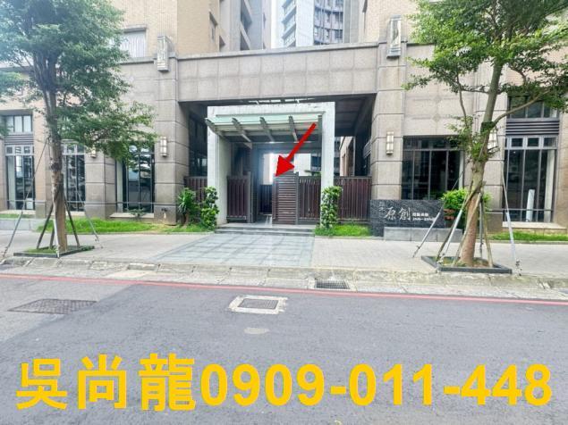 東區法拍大樓-2