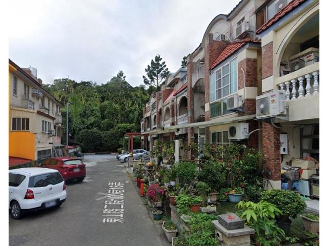 台中北屯法拍透天-2
