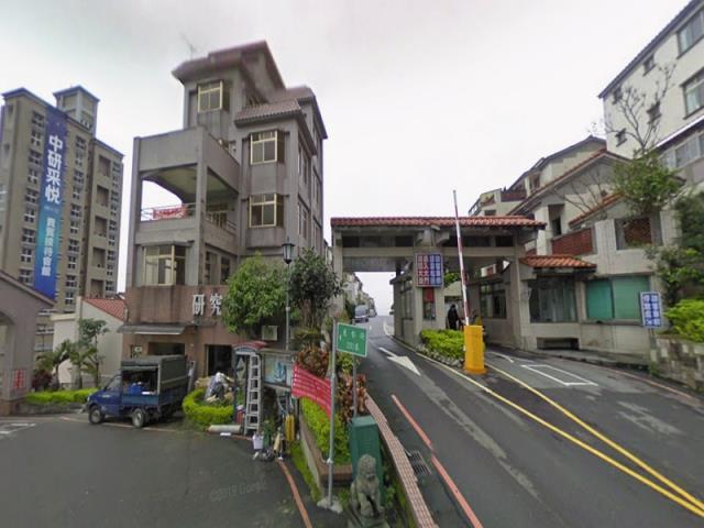 新北汐止透天法拍-1
