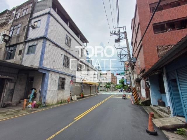 新北鶯歌華廈法拍-6