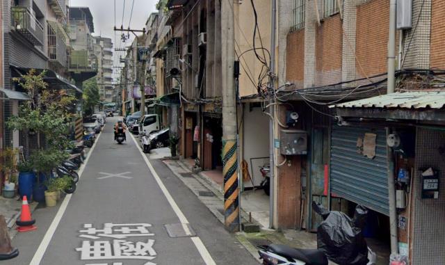 新北市三重區安慶街252號2層樓
