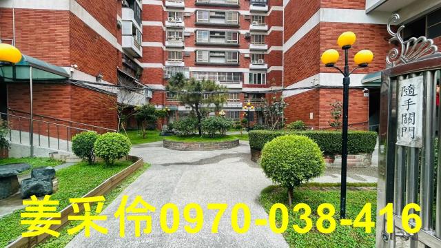 嘉義交流道果菜魚市場