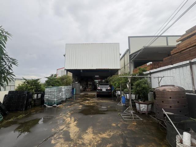 衝姐安定廠房台南廠房安定廠房出租台南廠房出