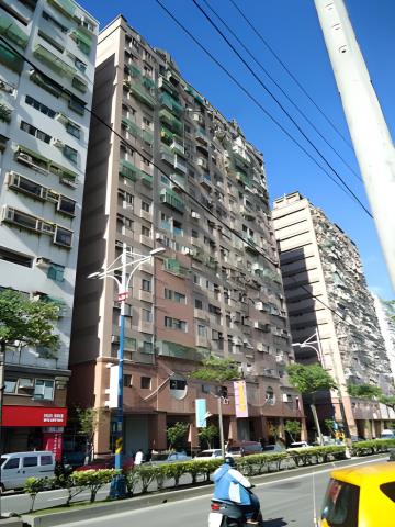 八里法拍大樓-4